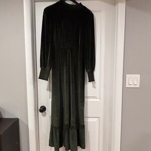 Baltic Born Elodie Velvet Maxi Dress Deep Olive Long Sleeve Mock Neck Size L NWT